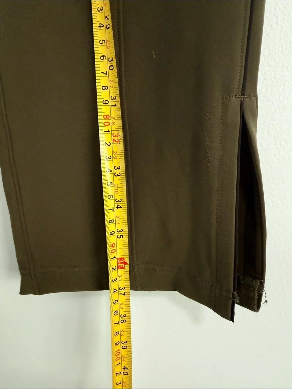 Lululemon On The Right Track Pant Olive Green Sizes‎ 2